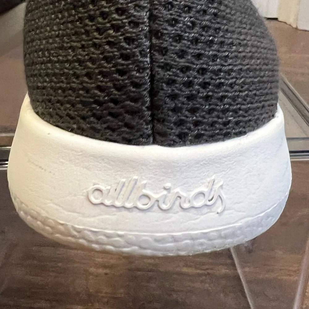 allbirds tree topper